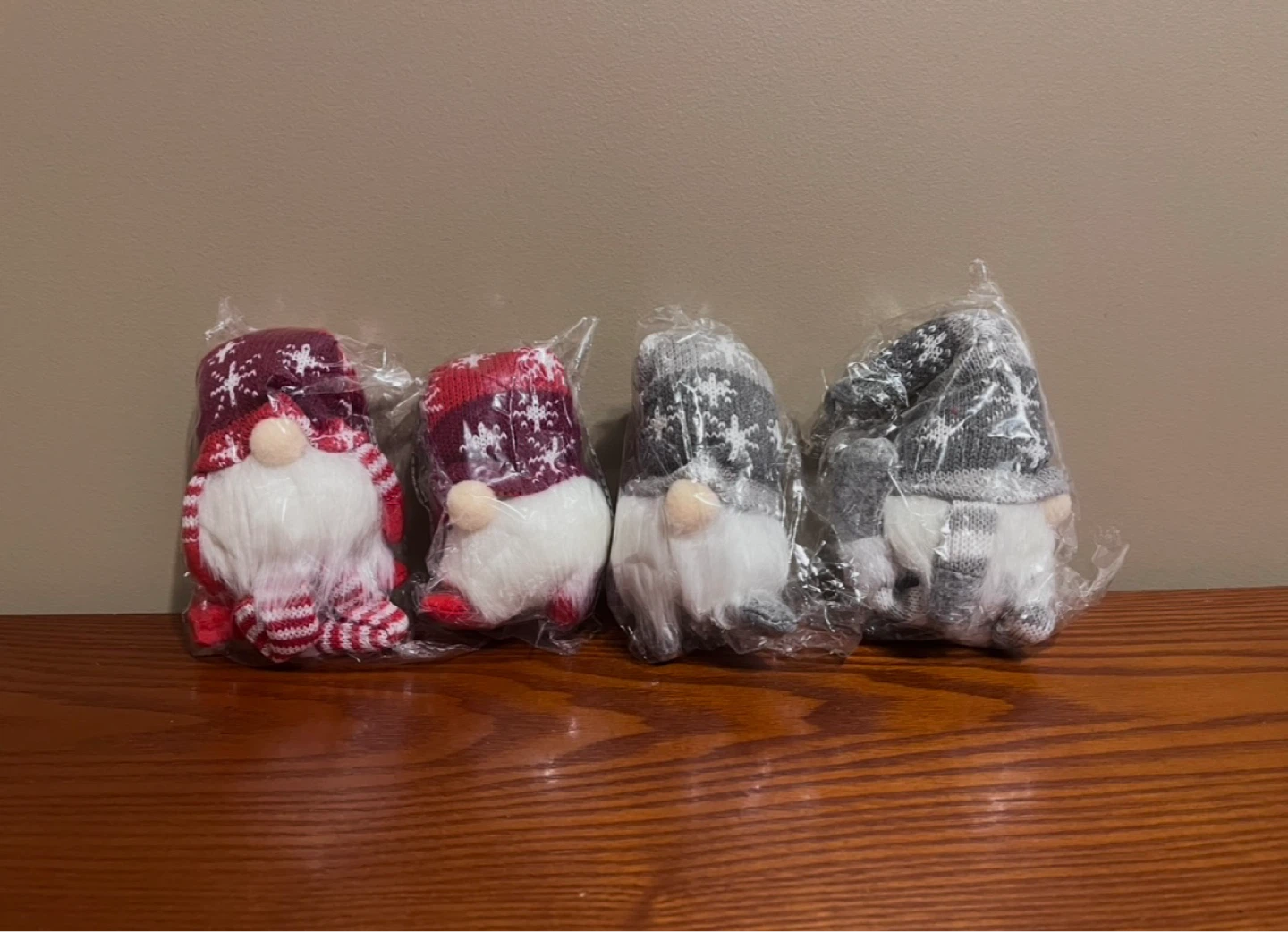 LIGHT UP CHRISTMAS GNOMES - photo 2