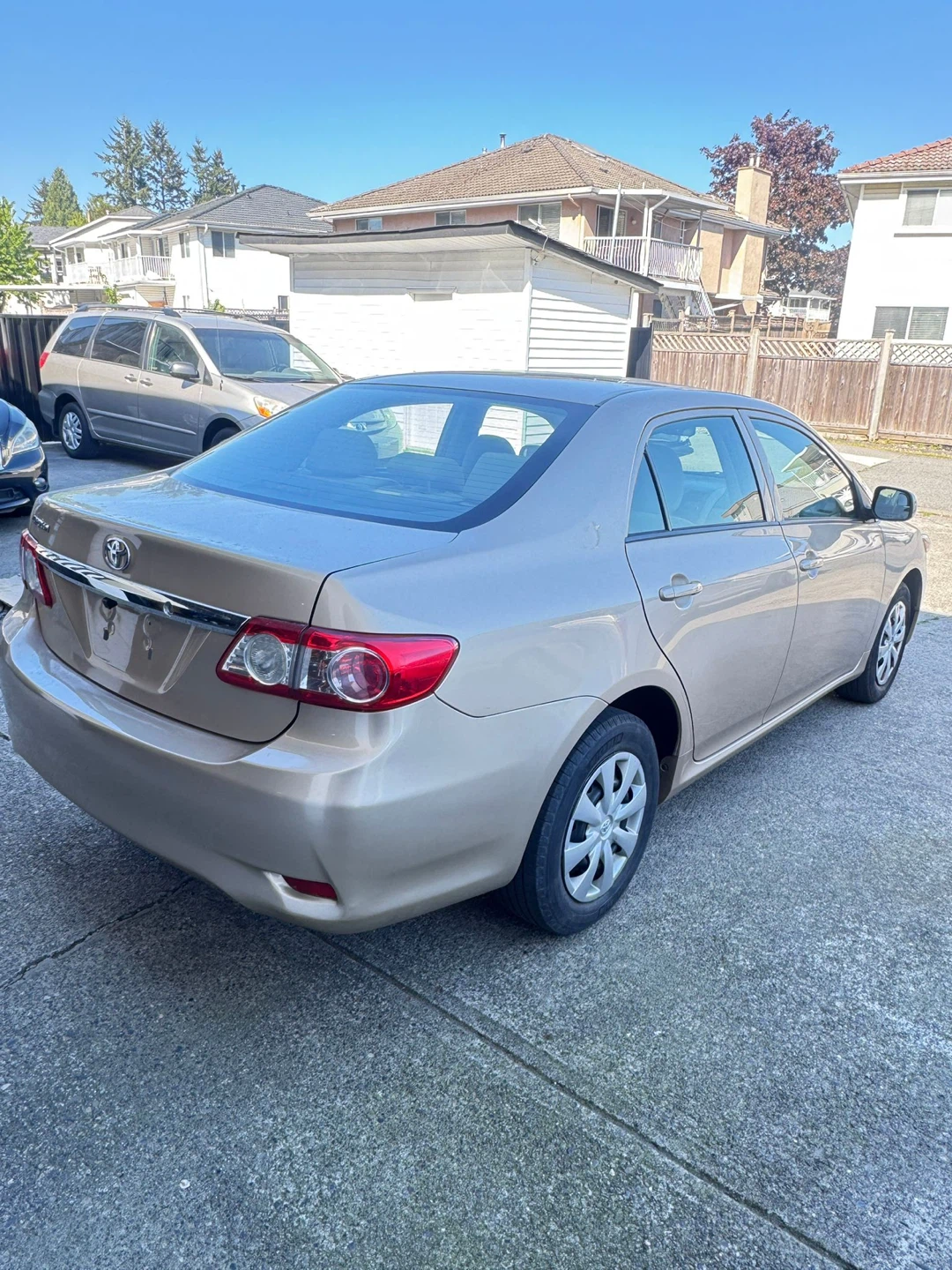 2011 Toyota Corolla for sale - photo 3