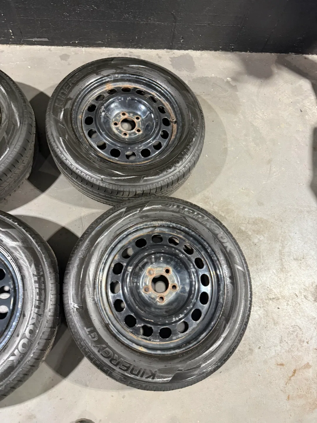 Hankook 235/60R18 All Season  – 5x115 – 7/32 - photo 3