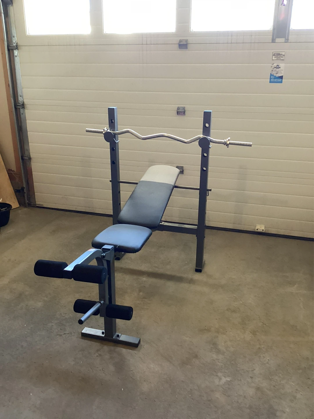Adjustable Weight Bench with Leg Curl + Curling Bar - photo 4