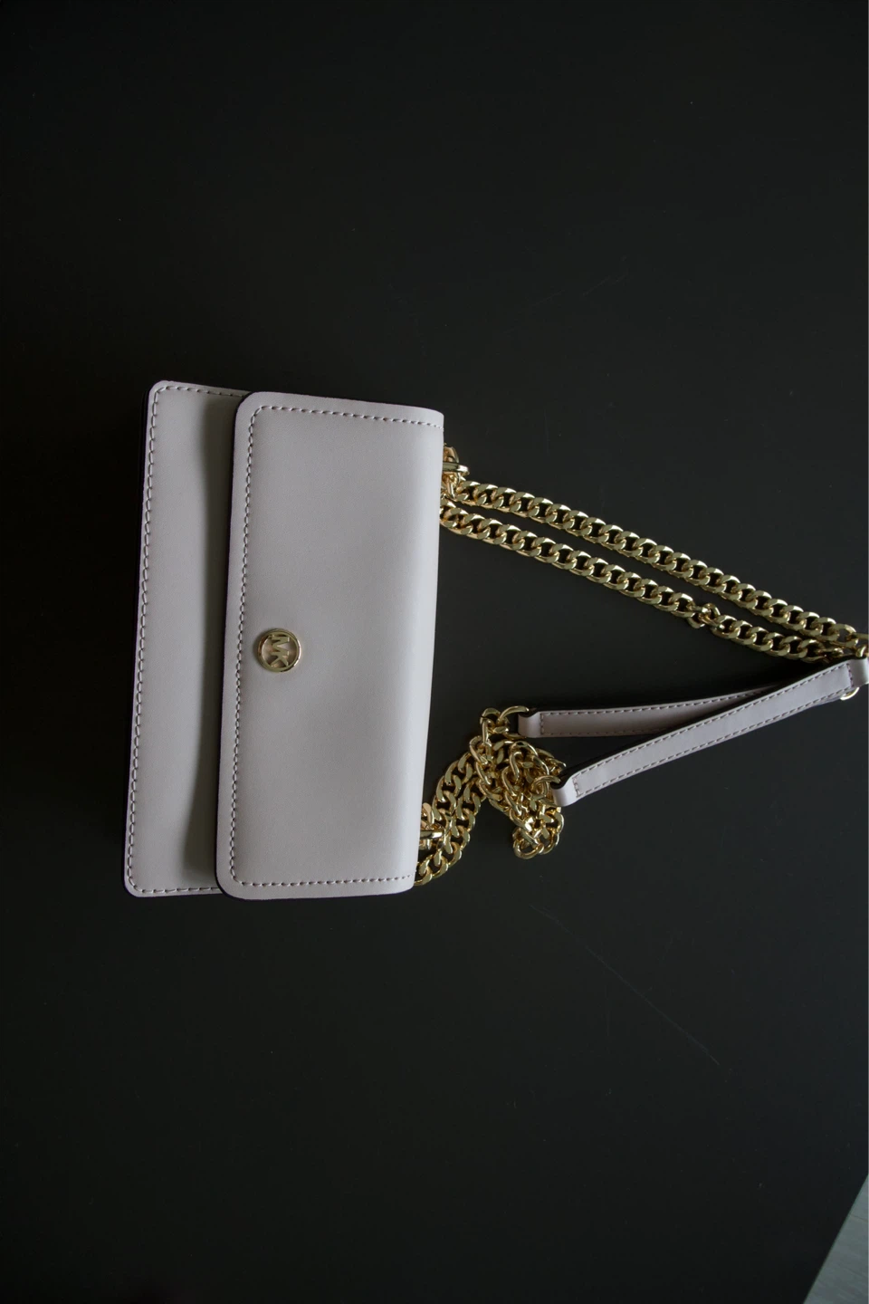 Michael Kors Wallet on chain