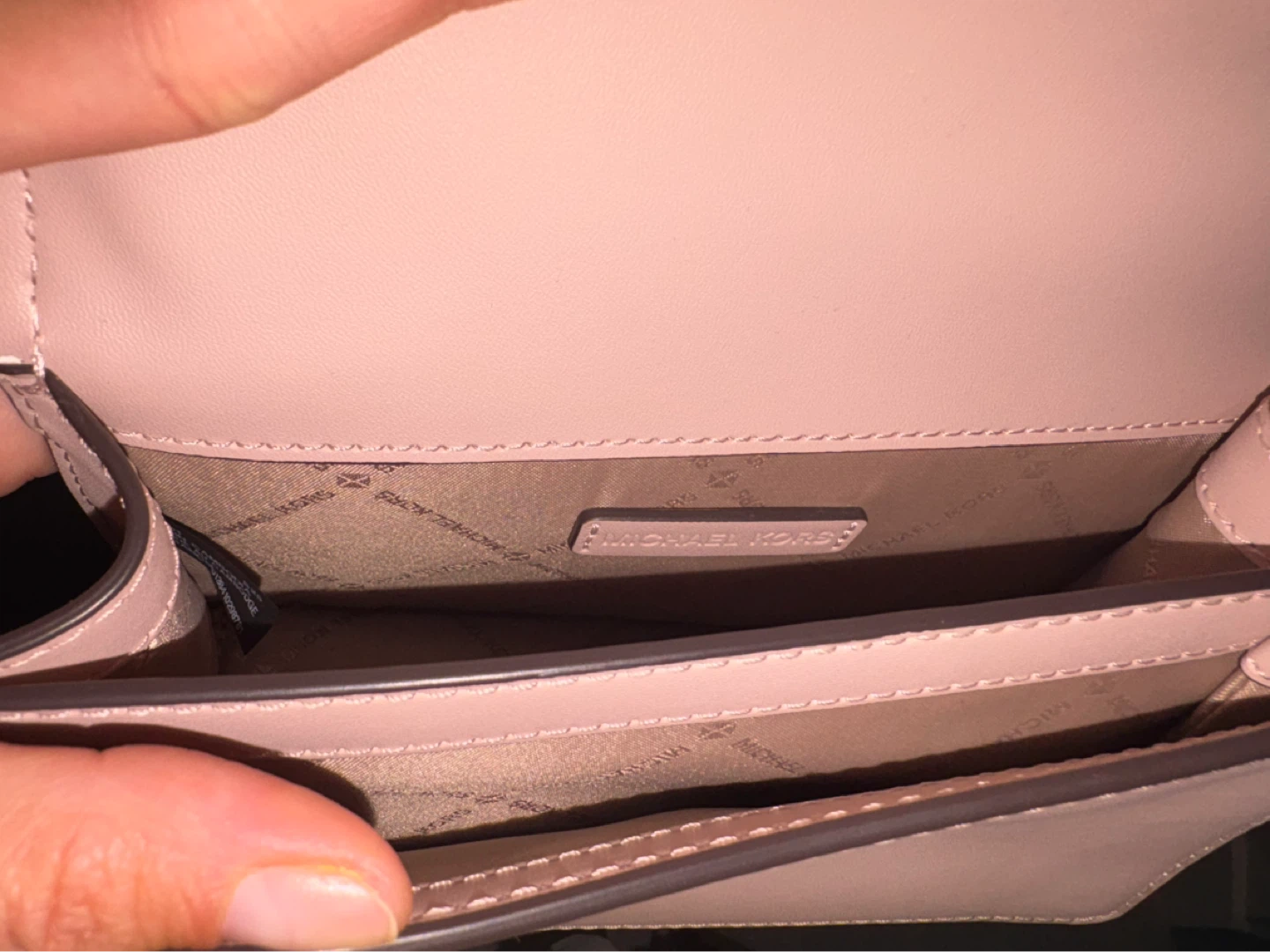 Michael Kors Wallet on chain - photo 3