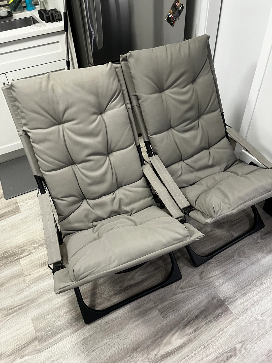 Set of 2 Grey Padded Folding Balcony Lawn Chairs