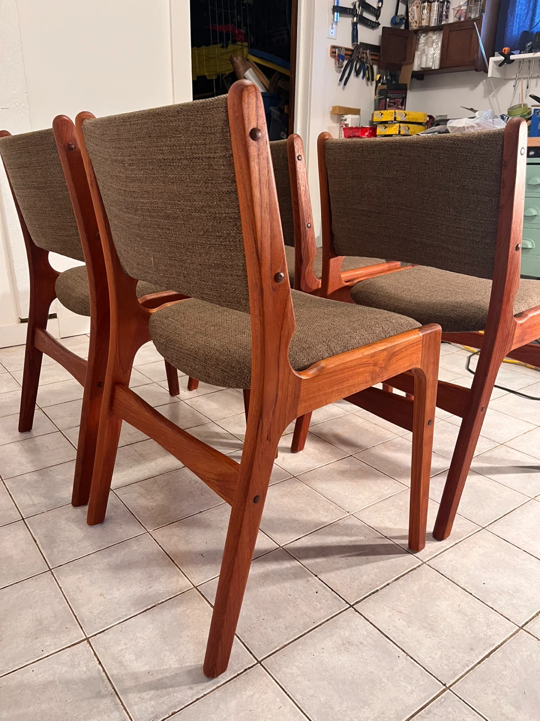 Restored Set of 4 Solid Teak Chairs - photo 3