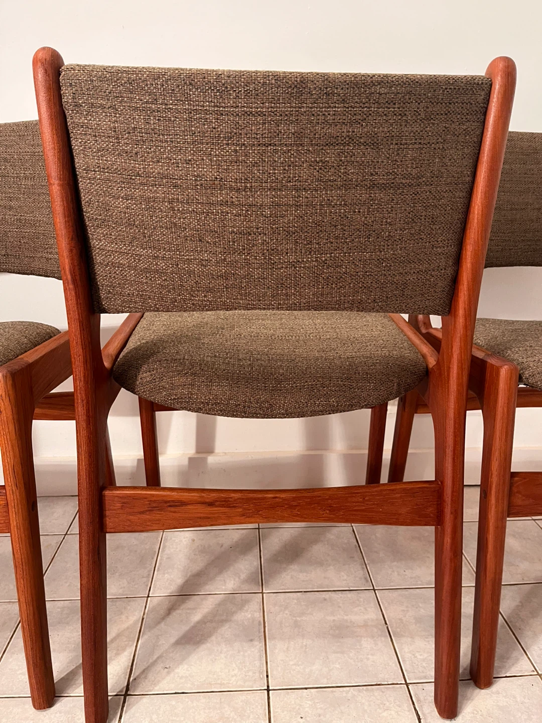 Restored Set of 4 Solid Teak Chairs - photo 5