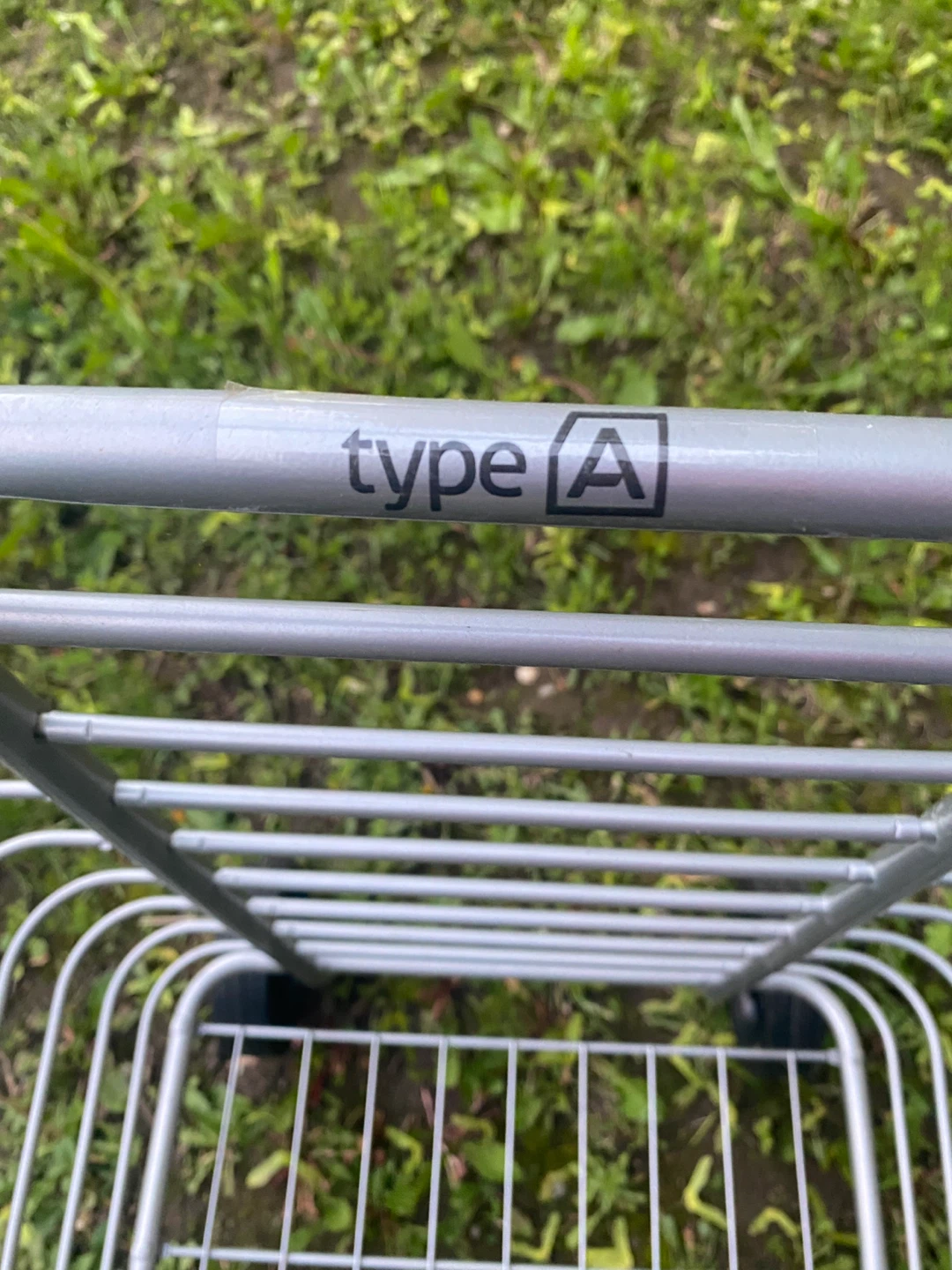 Type A Shopping Cart - Max Capacity 30 lbs - photo 4