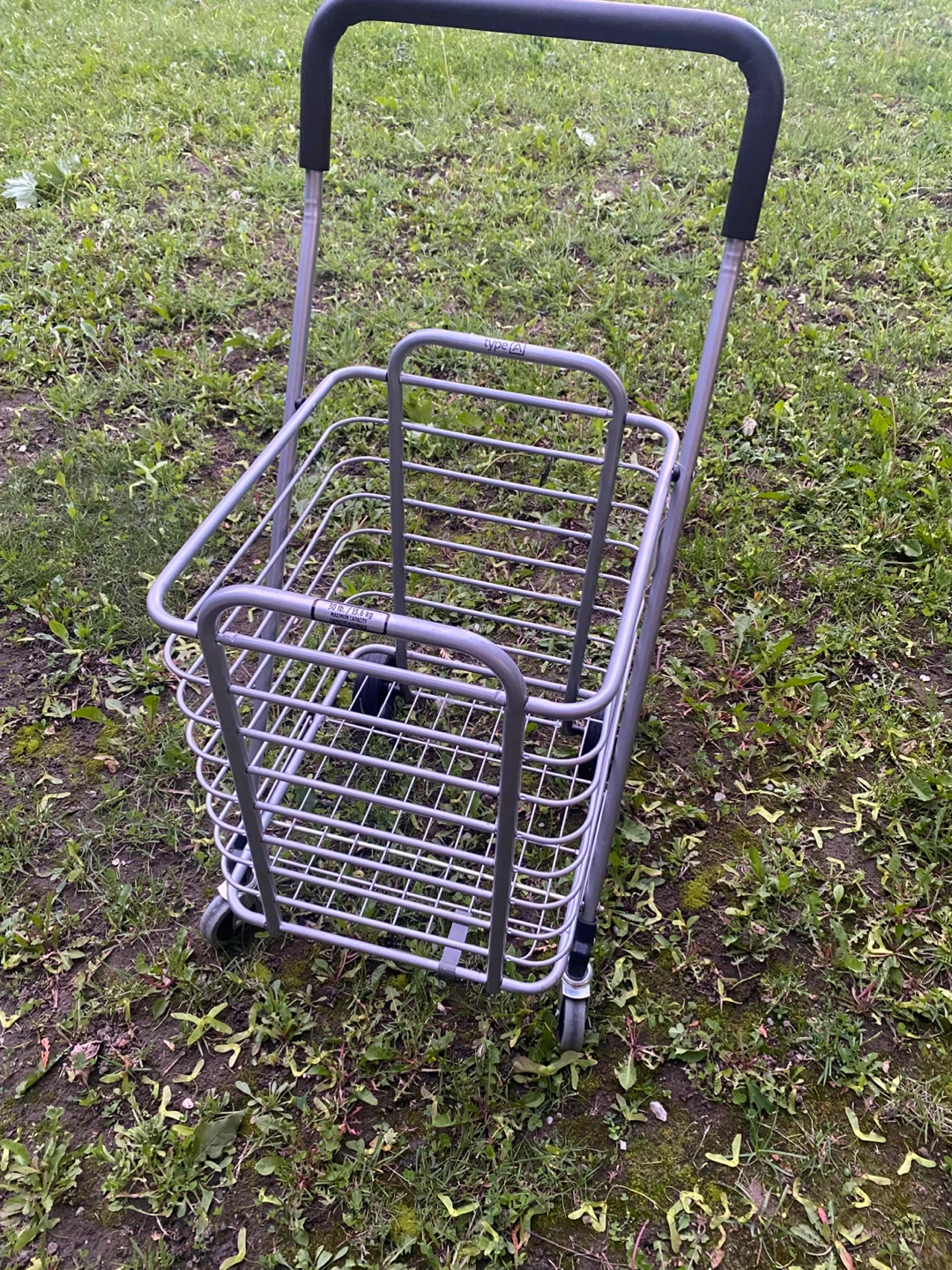 Type A Shopping Cart - Max Capacity 30 lbs - photo 2