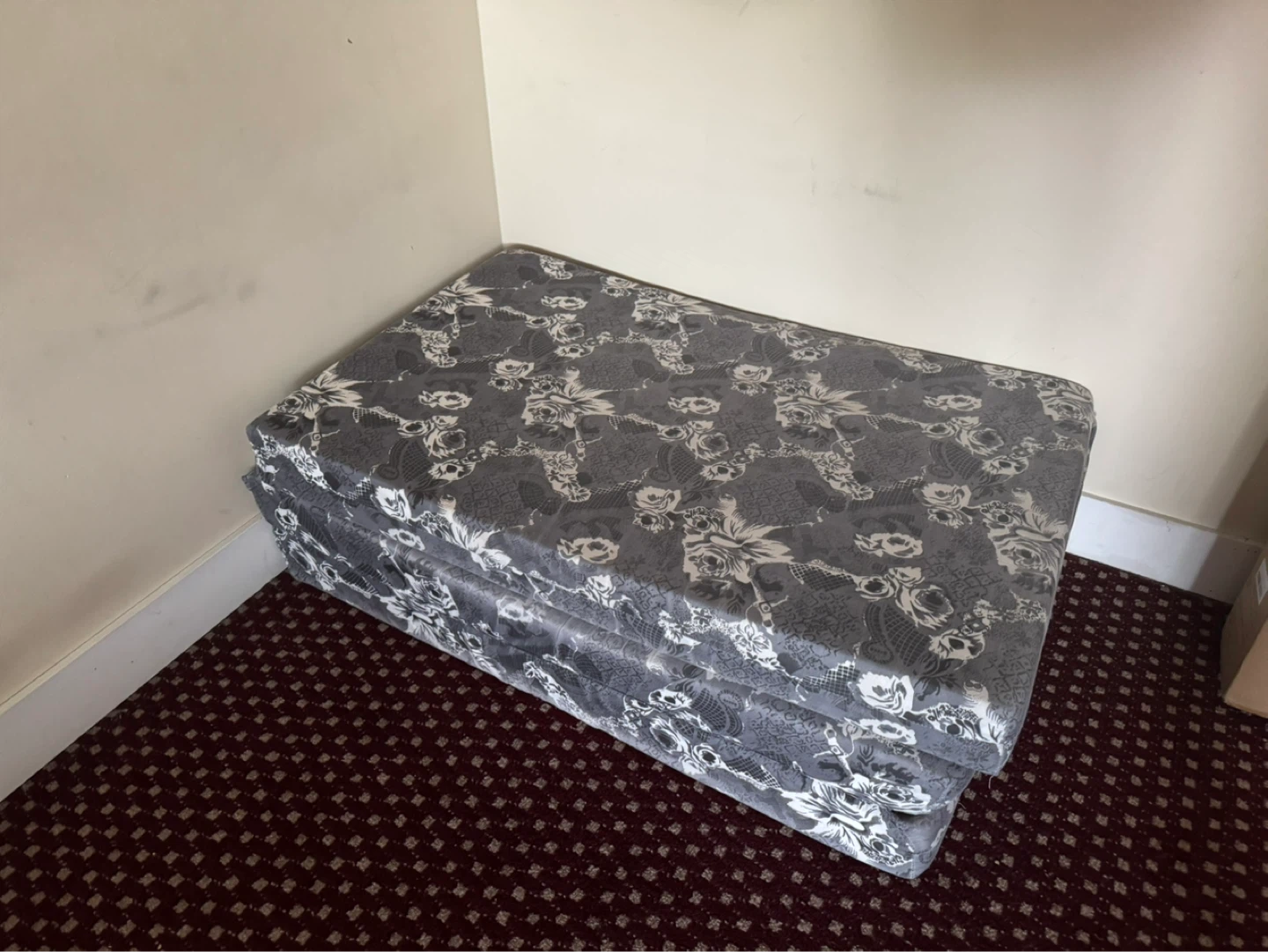 2 Folding Foam Mattress - photo 2