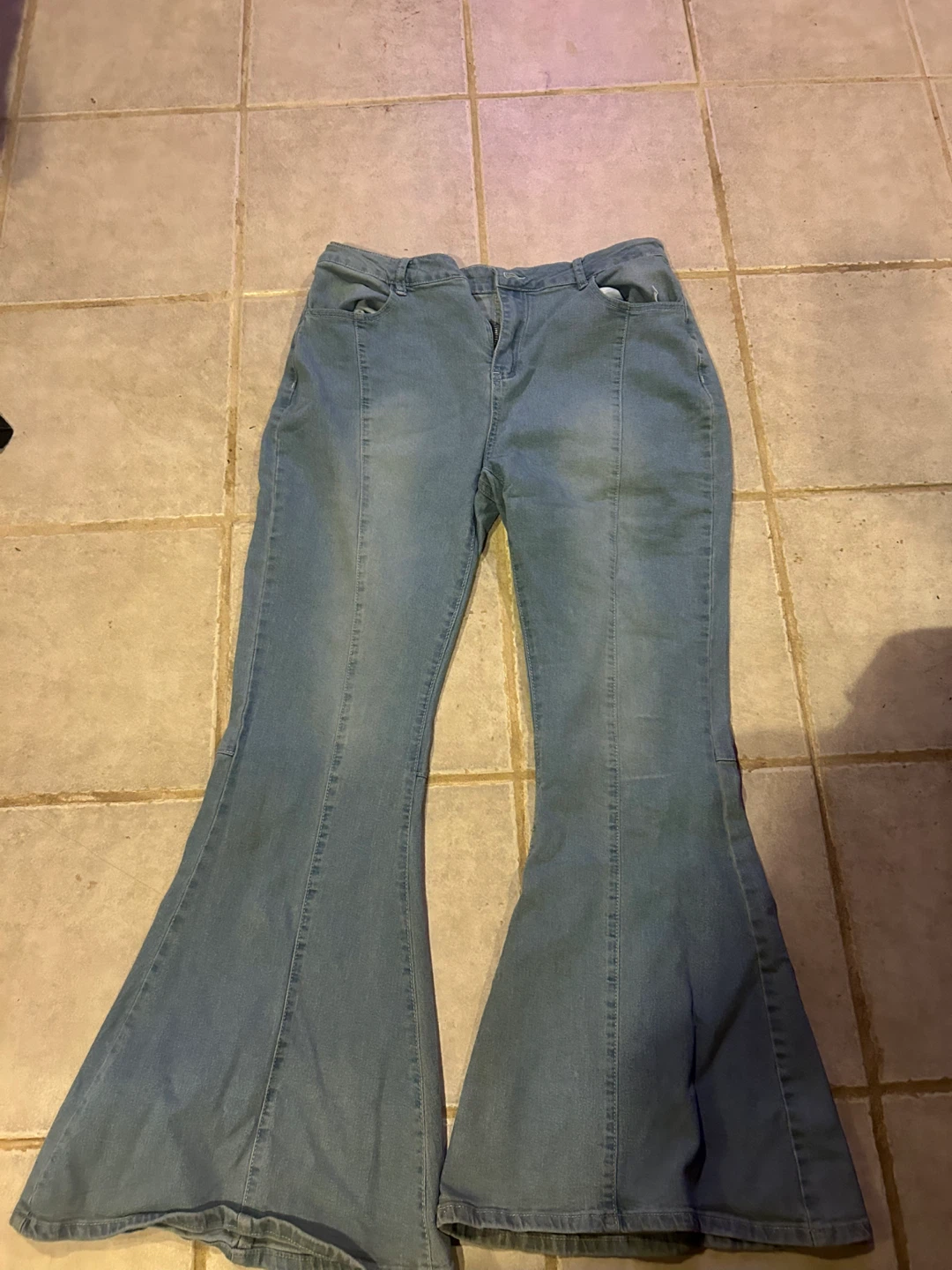 Women's Flared Jeans