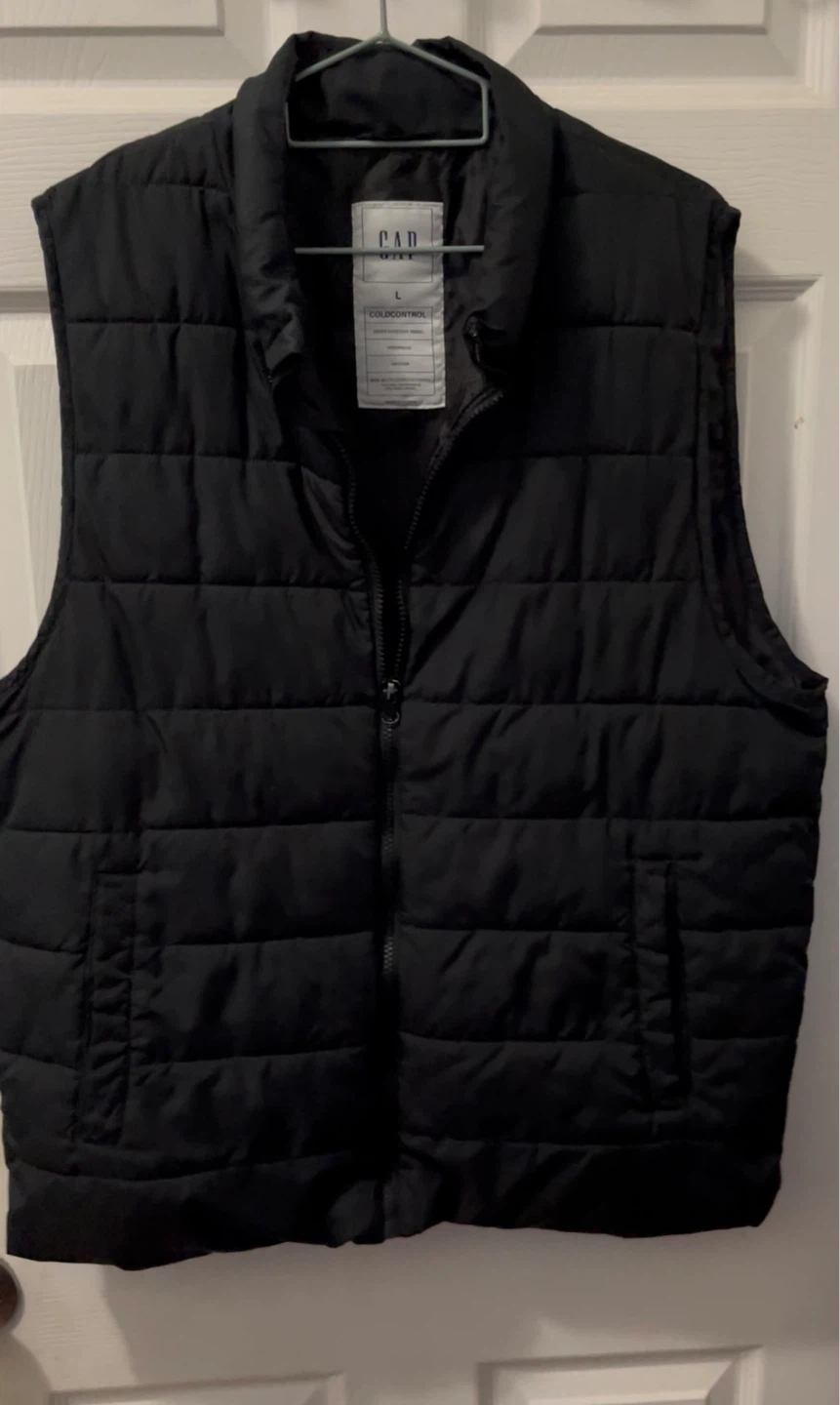 GAP Men's Black Puffer Vest Size L - photo 4