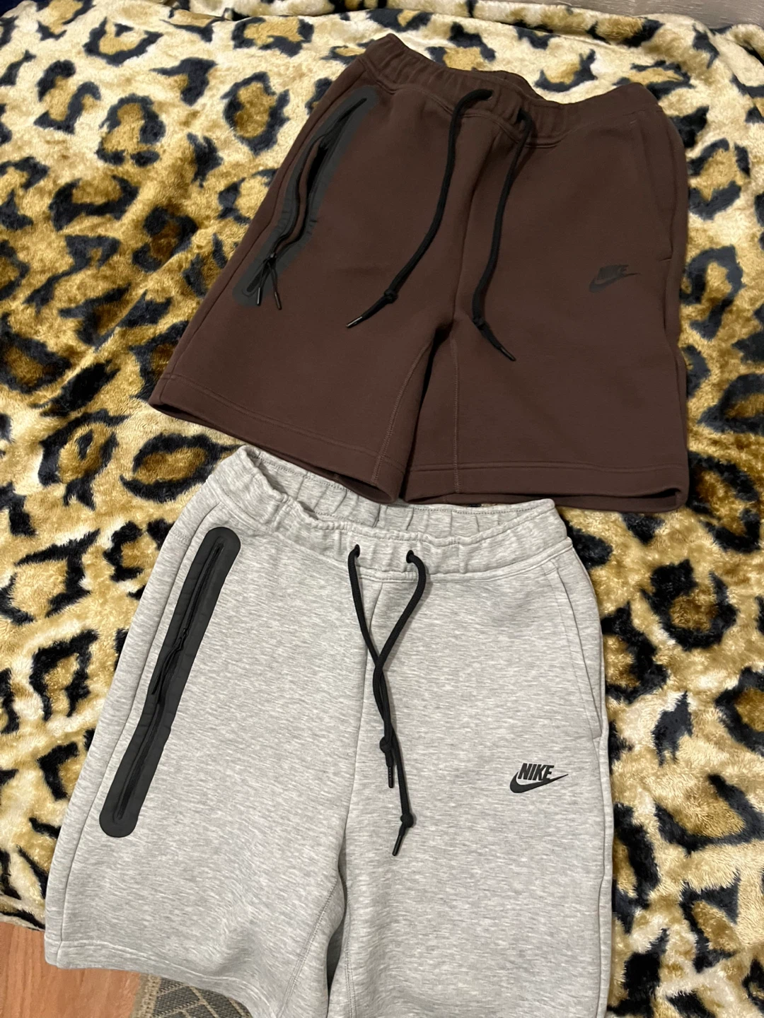 Nike Tech Fleece Shorts - Brown & Grey