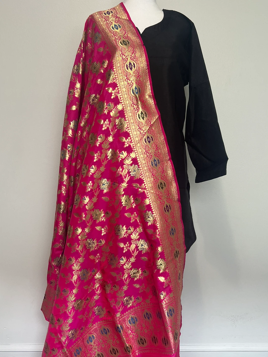 Banarasi Silk Dupatta Scarf - Green, Pink, Red - photo 2
