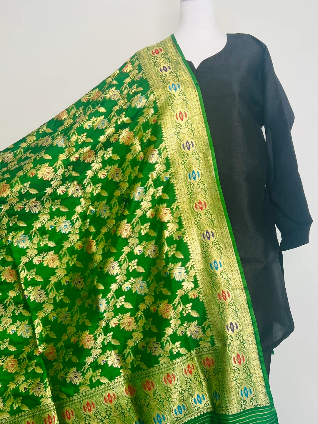 Banarasi Silk Dupatta Scarf - Green, Pink, Red - photo 3