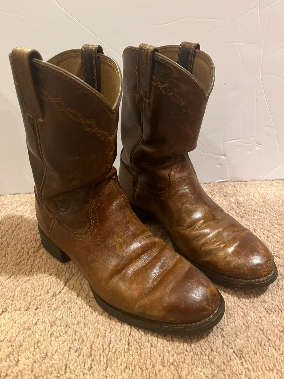Ariat Brown Leather Cowboy Boots for men’s