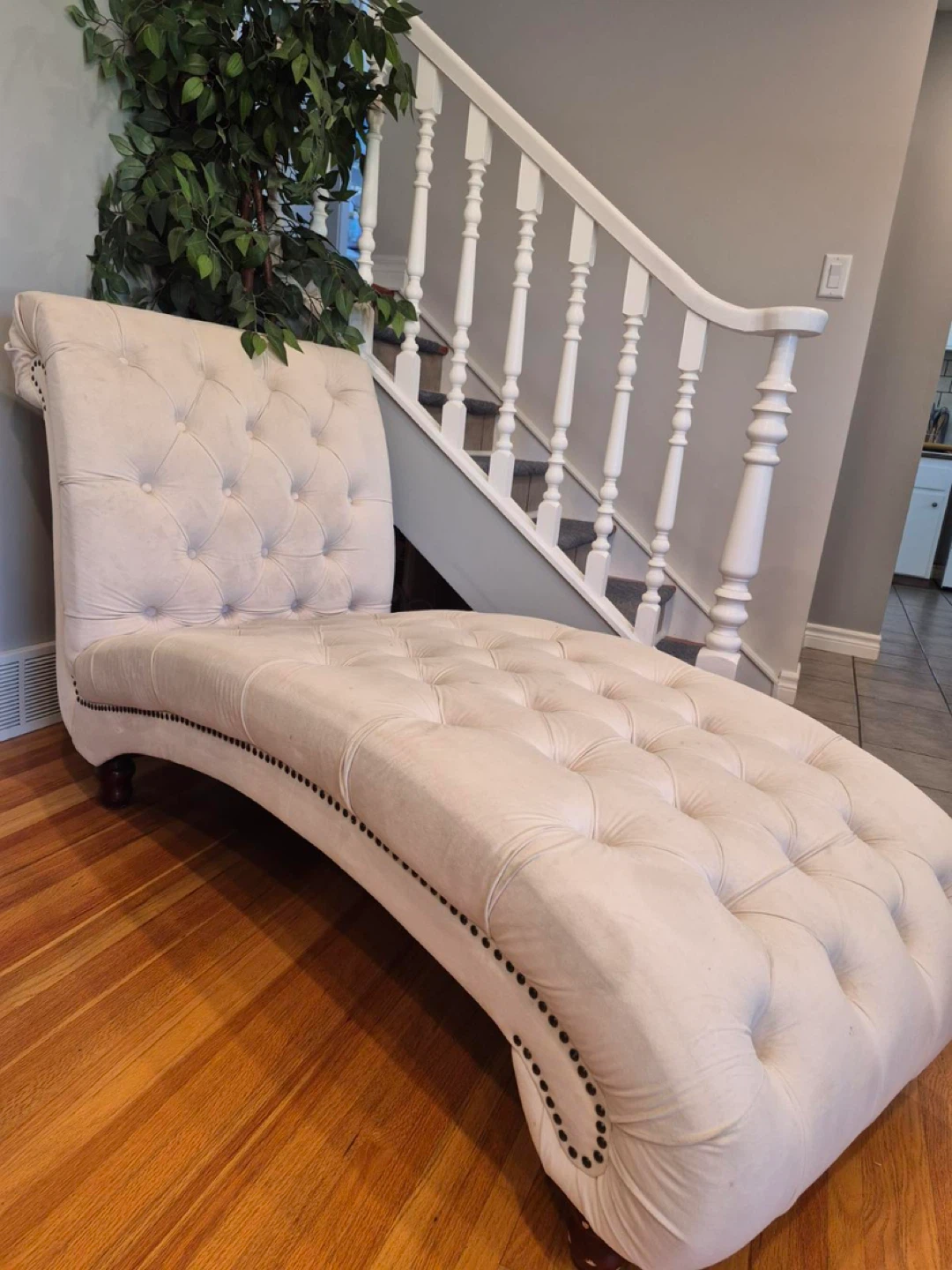 Cream Tufted Chaise Lounge