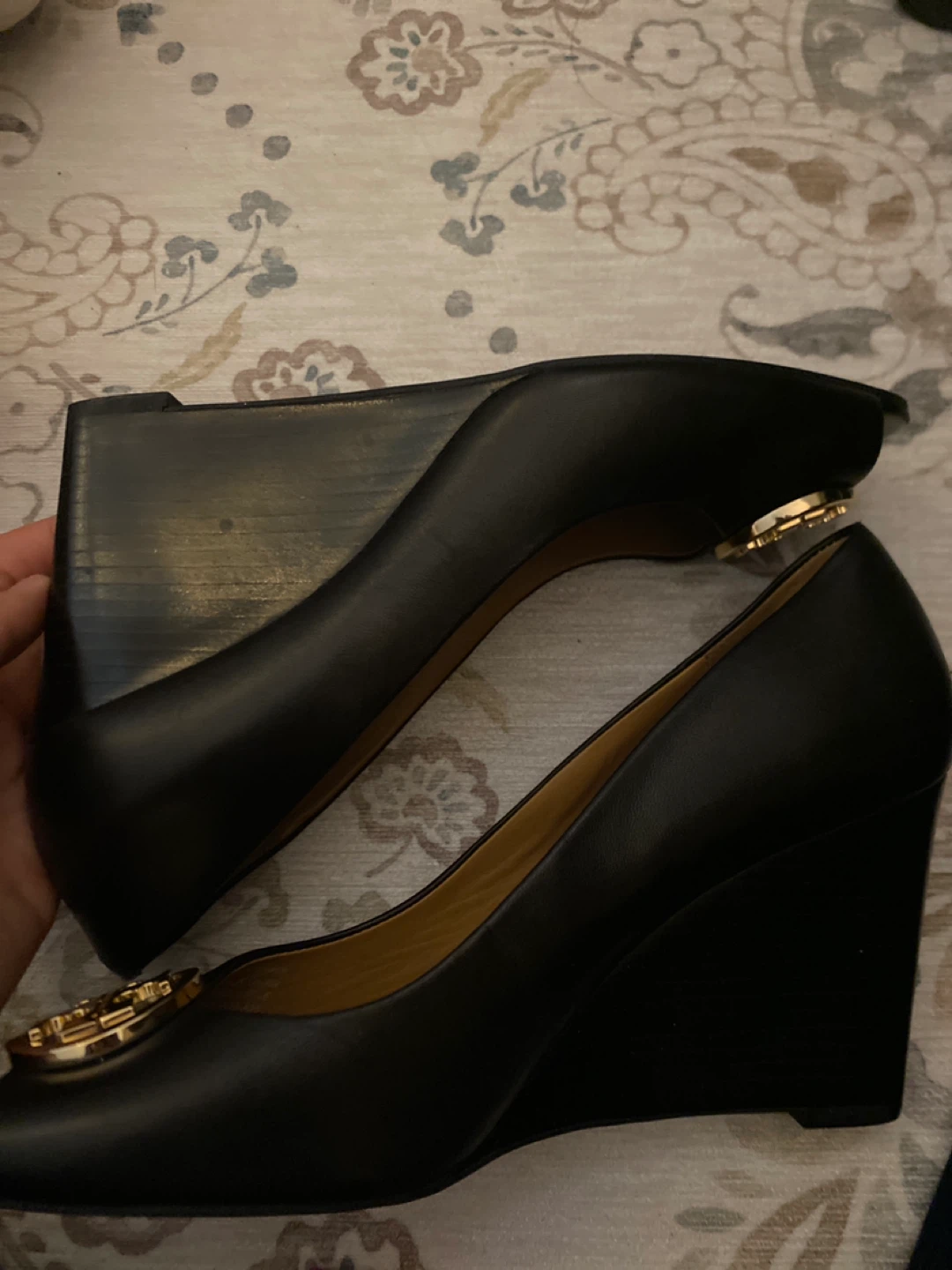 Tory Burch Black Leather Wedge Heels 8.5 - photo 2