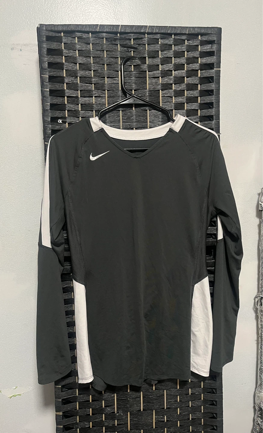 Nike Long Sleeve Athletic Shirt size M