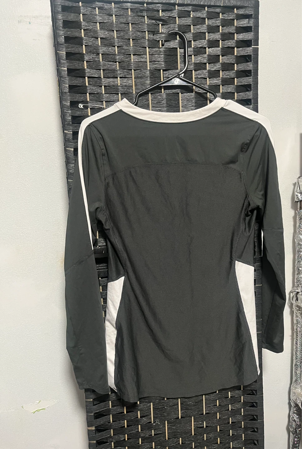 Nike Long Sleeve Athletic Shirt size M - photo 2