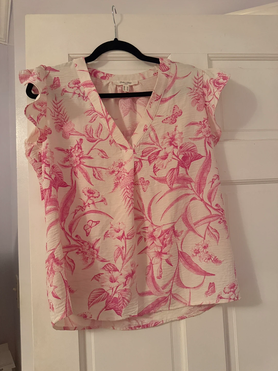 Haver + Blair London Floral Butterfly Print V-Neck Top Size M - photo 2