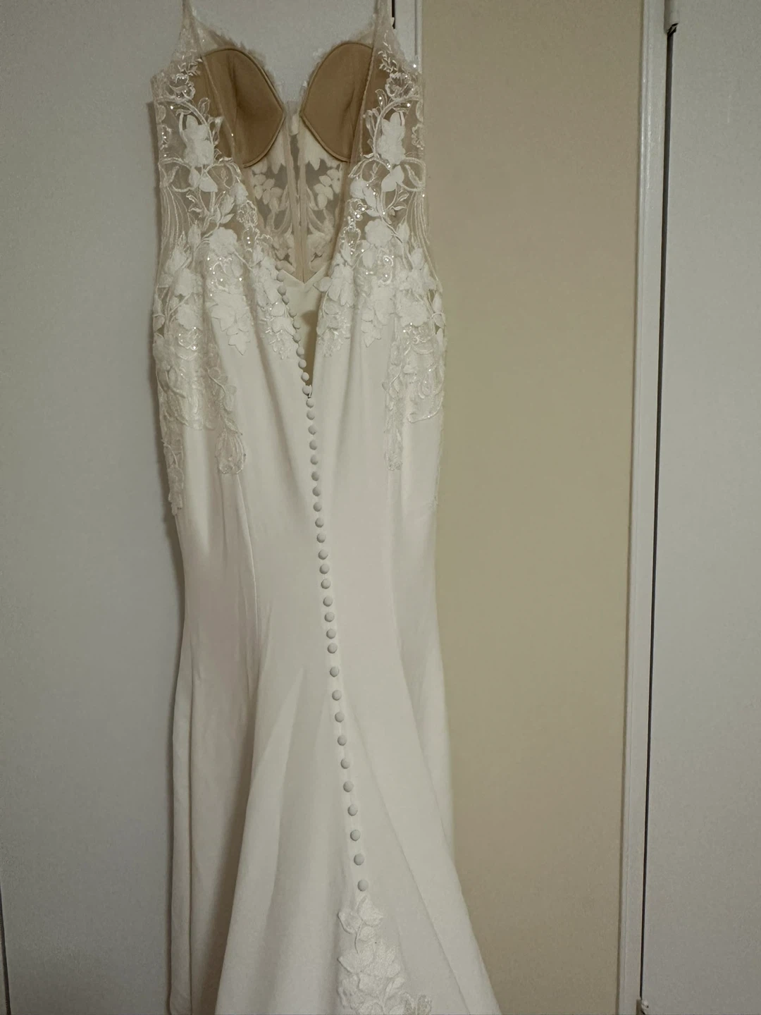Ivory Lace Mermaid Wedding Dress with Button Back - photo 4