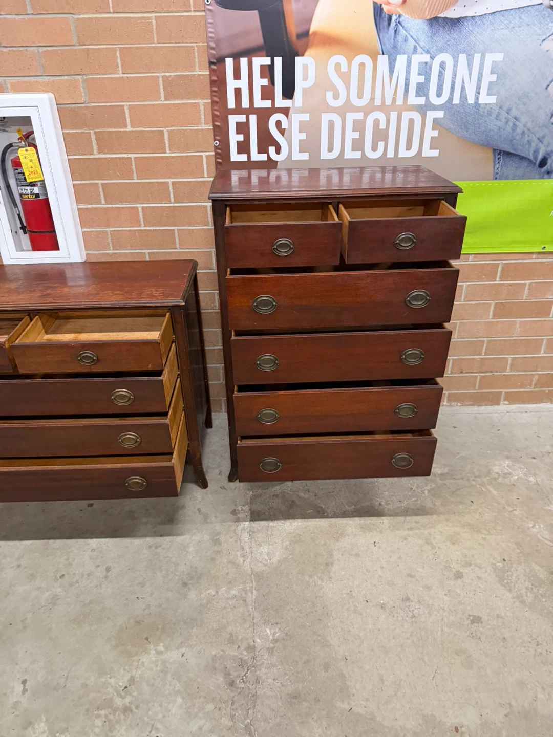 Set of 2 vintage Dressers - photo 2