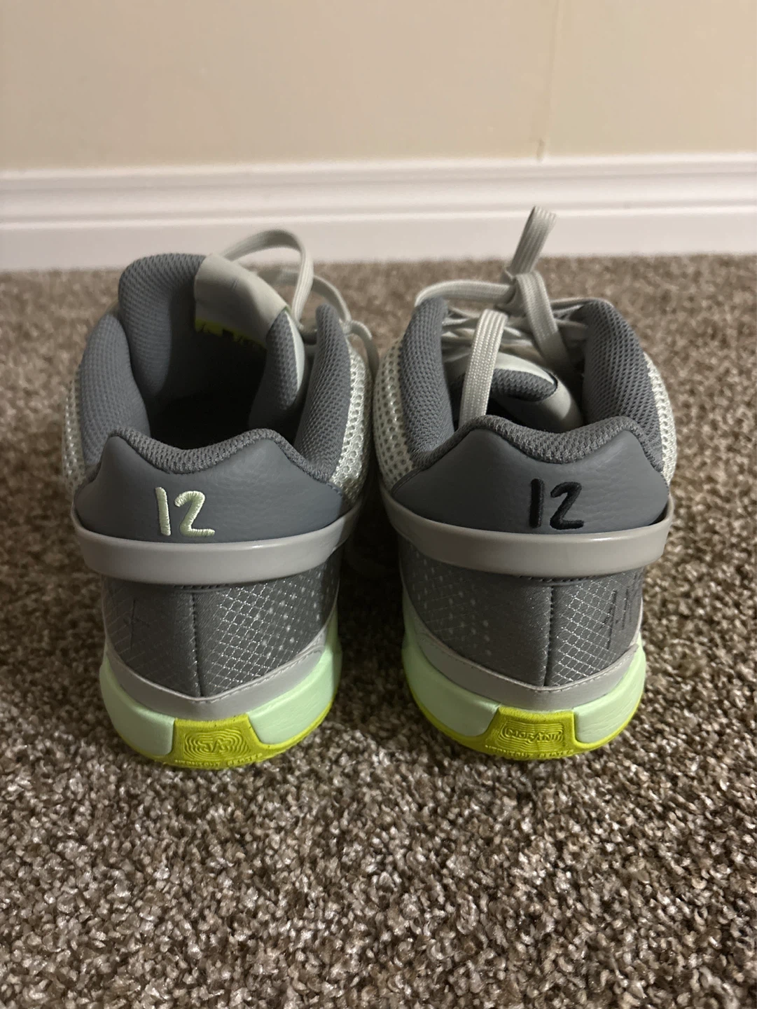 Nike Ja 1 Light Silver Size 10.5 Like New