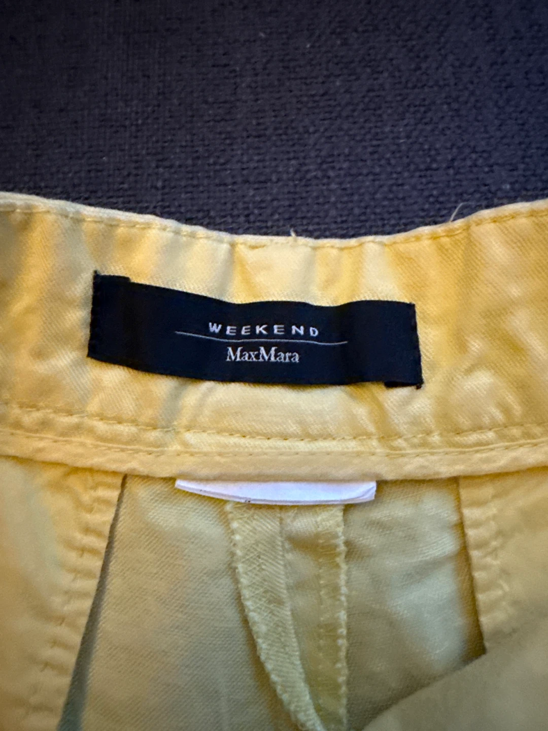 Weekend Max Mara Yellow Shorts - photo 3