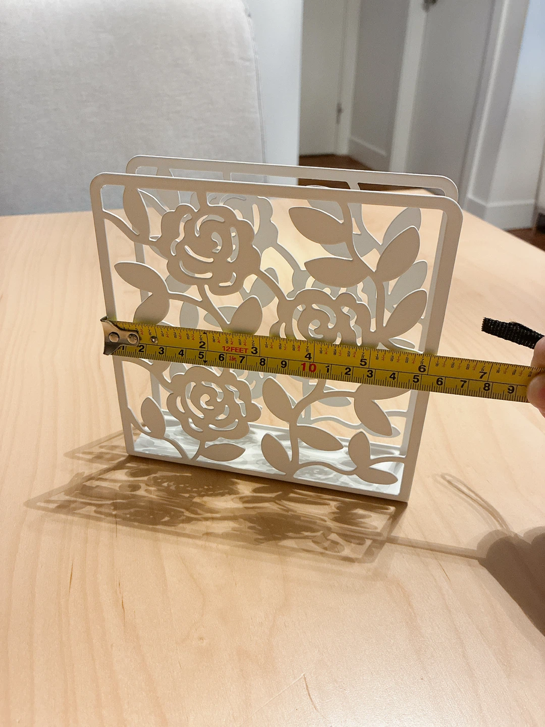 White Metal Napkin Holder with Floral Design - photo 2