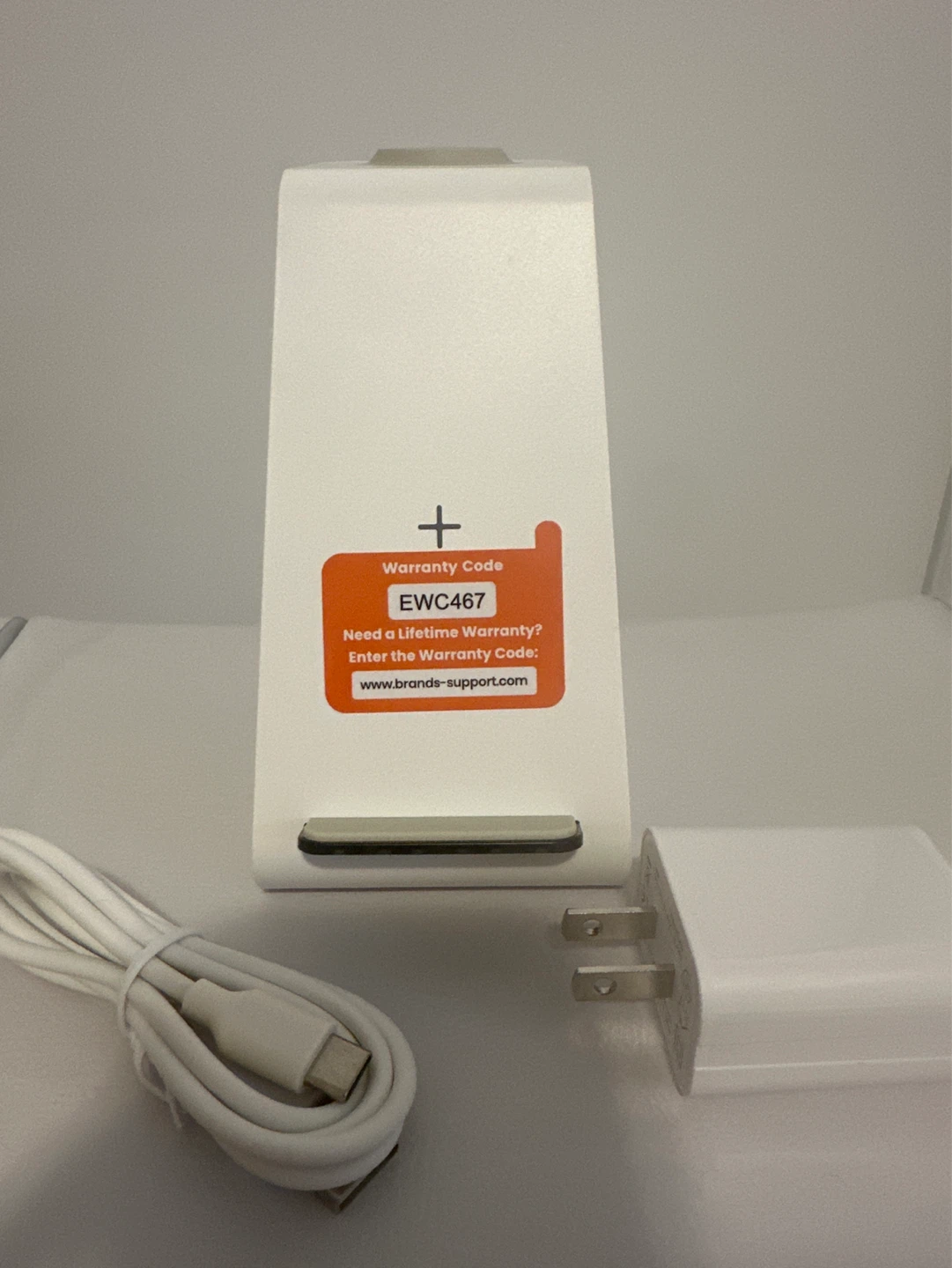 3-in-1 Wireless Charging Station - photo 2