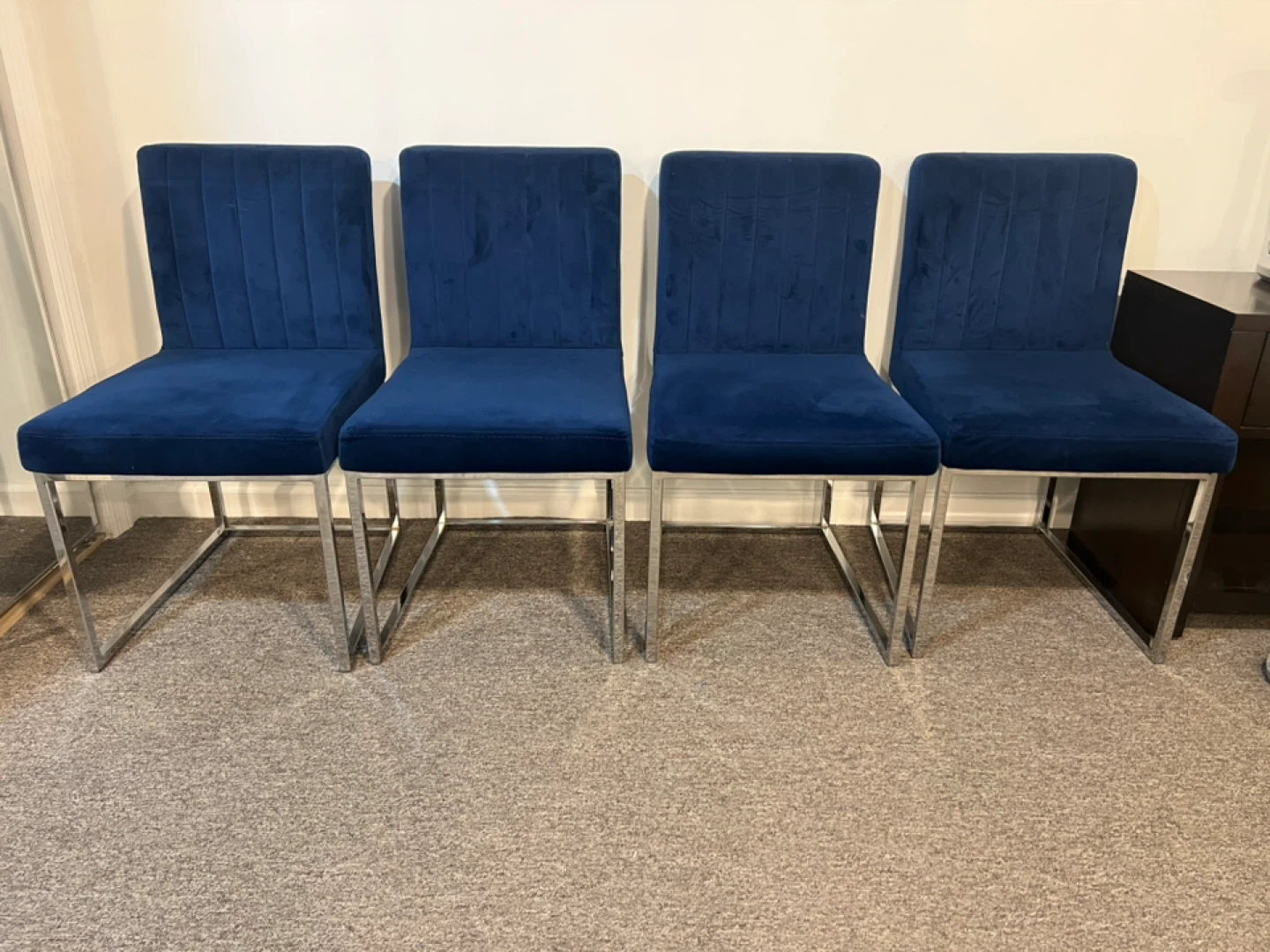Amberdawn Velvet Upholstered Dining Chairs (Set of 4)