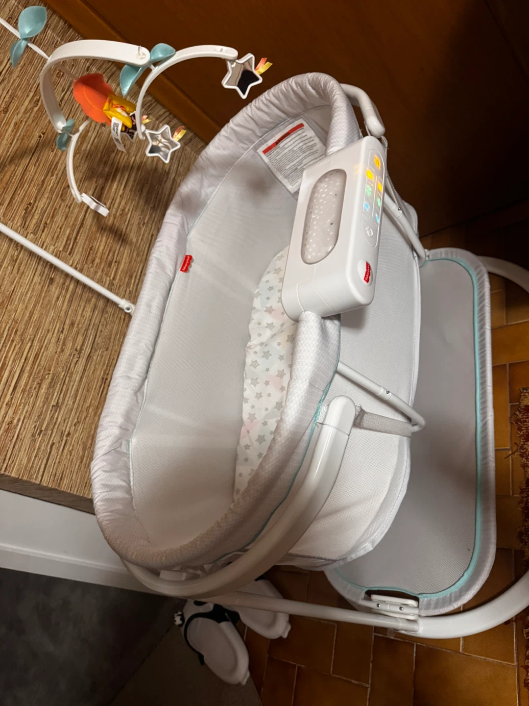 Fisher-Price Soothing Motions Bassinet