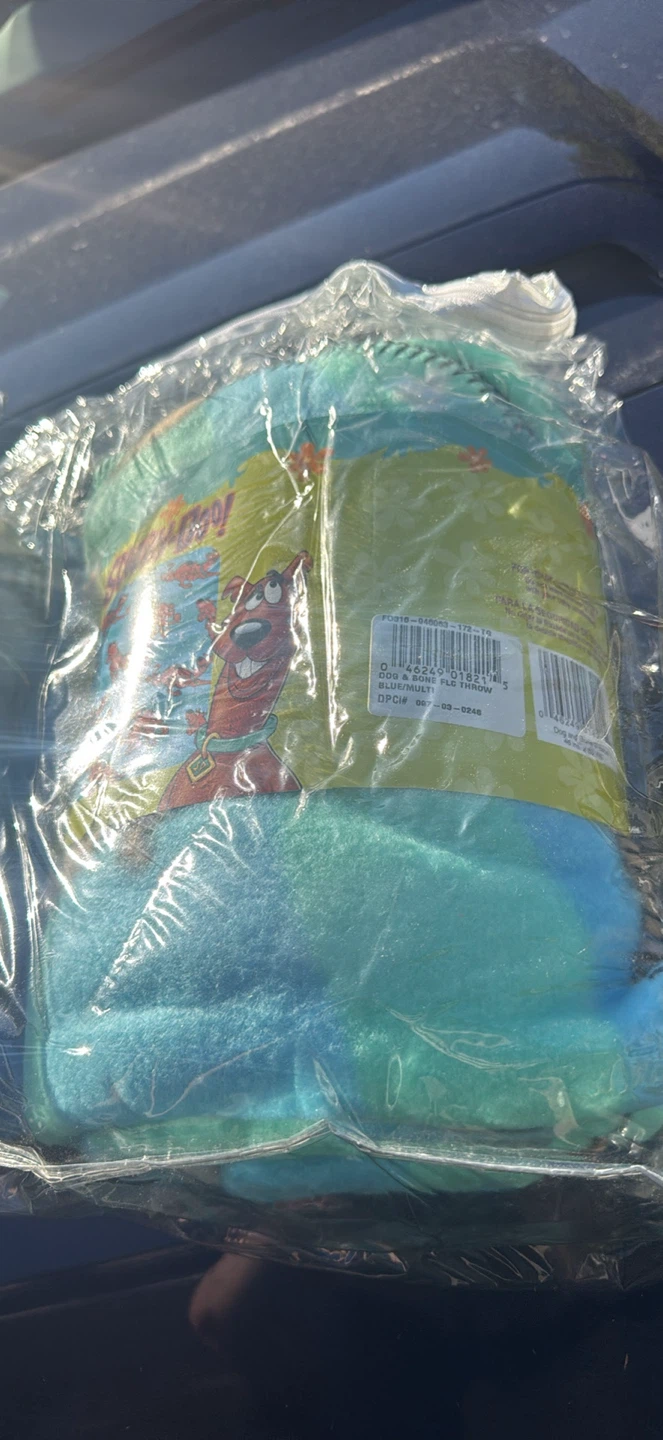 Scooby-Doo Fleece Blanket - photo 2