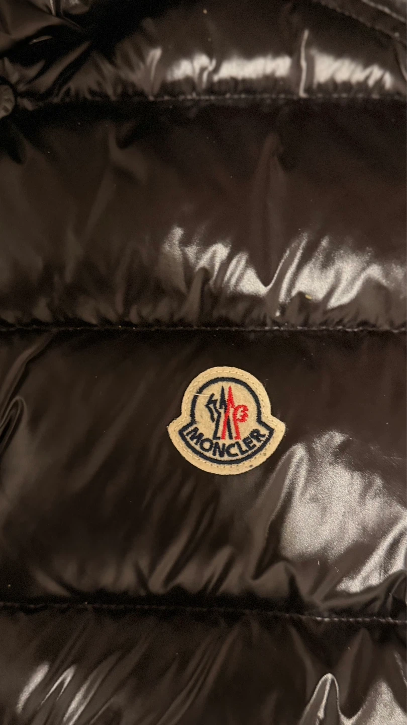 Moncler Puffer Vest - Black Size 3 - photo 3