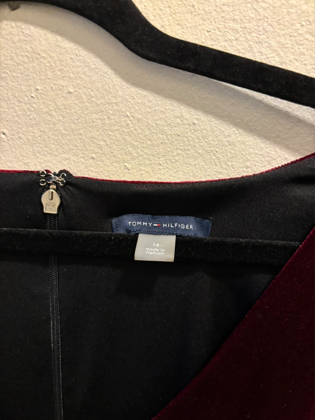 Tommy Hilfiger Velvet Dress Size 14 Burgundy - photo 3