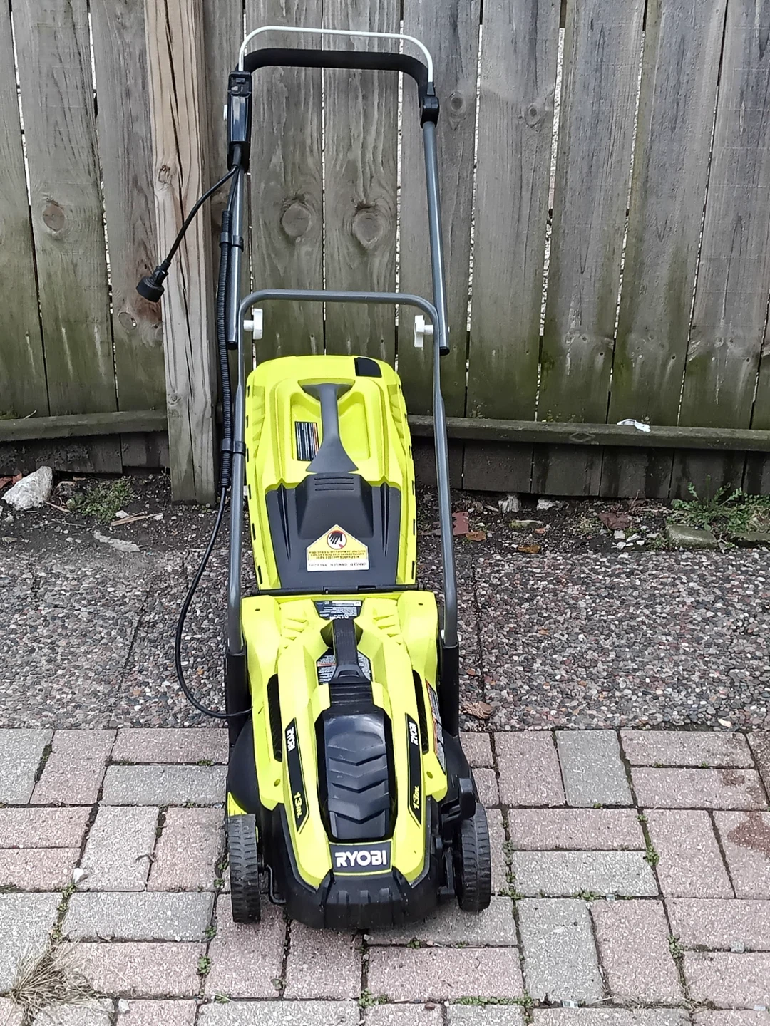 Ryobi 13" Electric Lawn Mower - photo 3