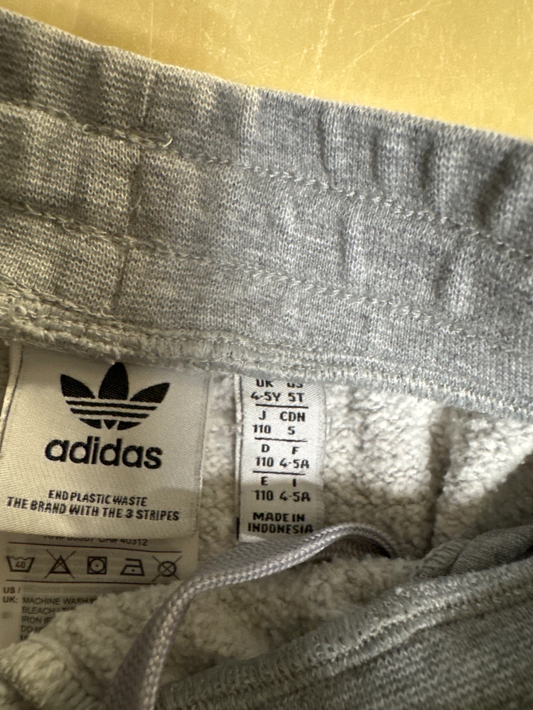 Adidas Grey Sweatshirt and Jogger Set - photo 3