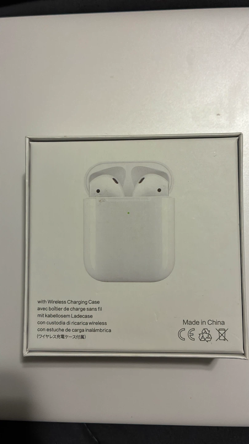 Apple AirPods 2nd Gen with Charging Case - photo 2