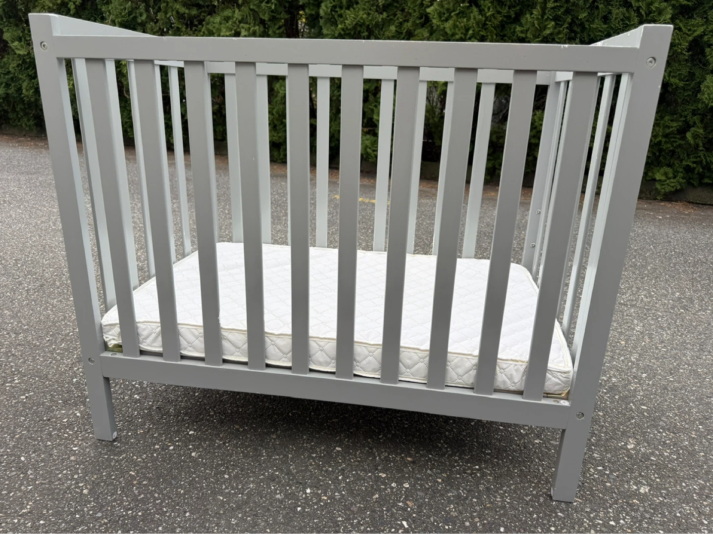 Grey Crib with Mattress - photo 3