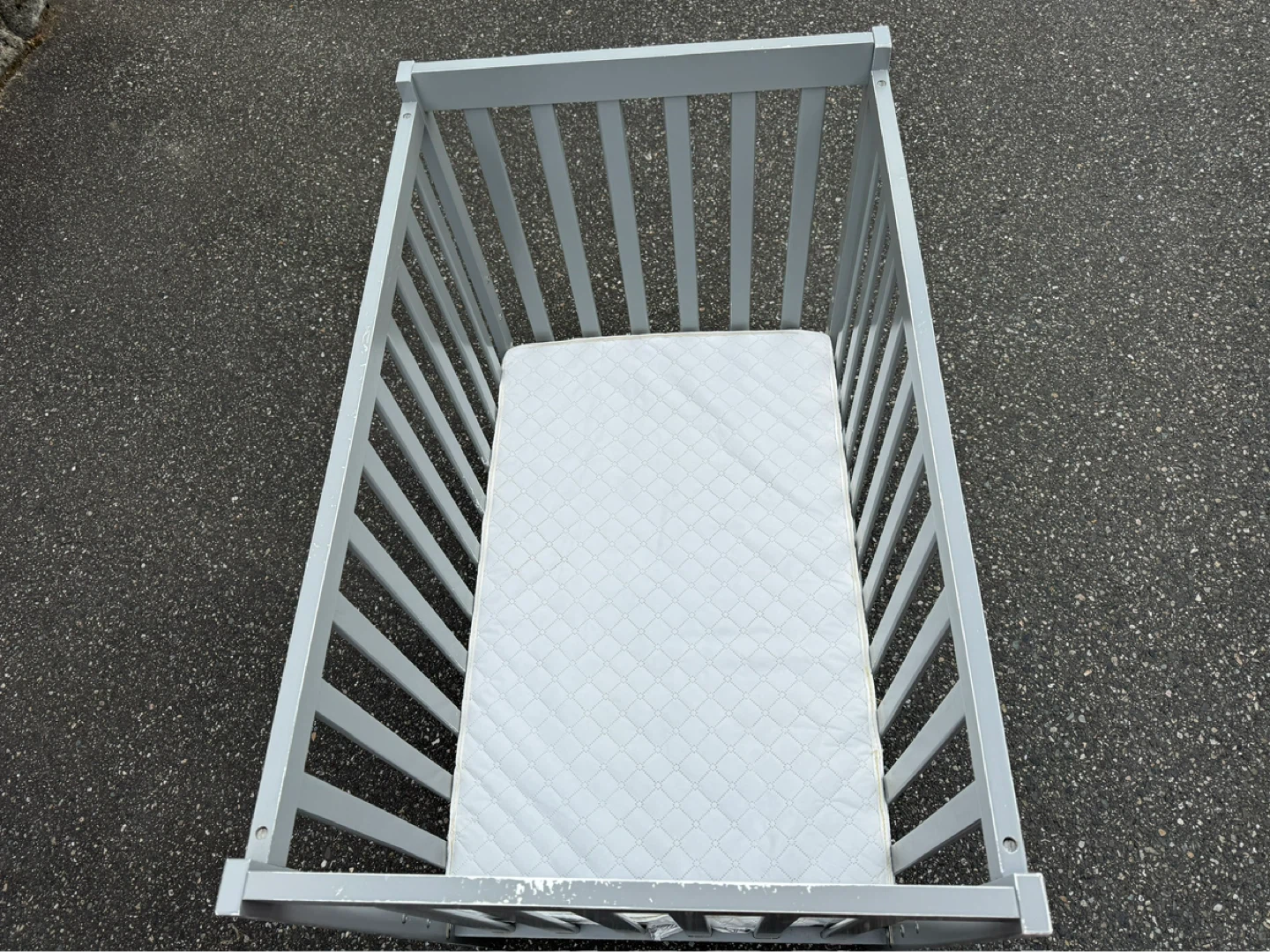 Grey Crib with Mattress - photo 2