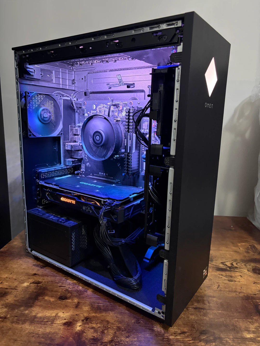 Ryzen 7 3700X Gaming PC | RX 590 8GB | 16GB RAM | 500GB SSD | HP