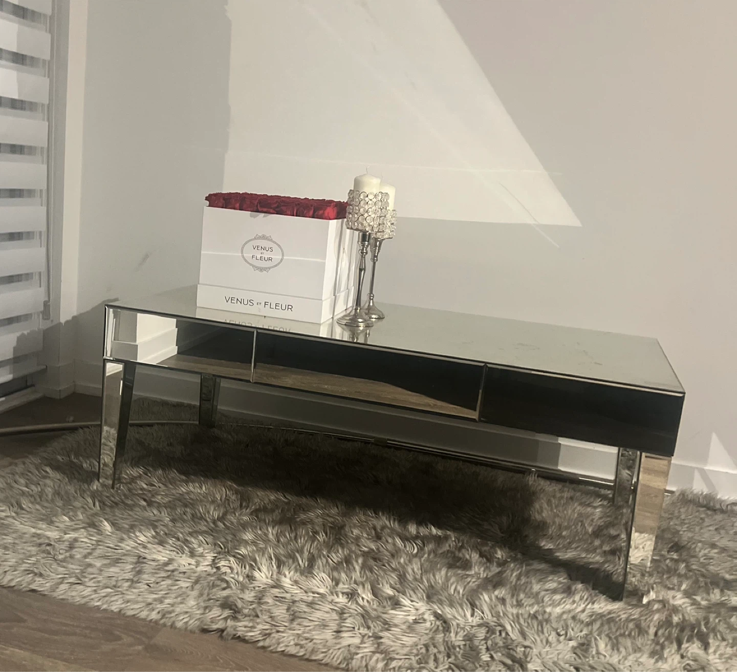 ✨ Mirrored Coffee Table – Glam/Luxury Style ✨