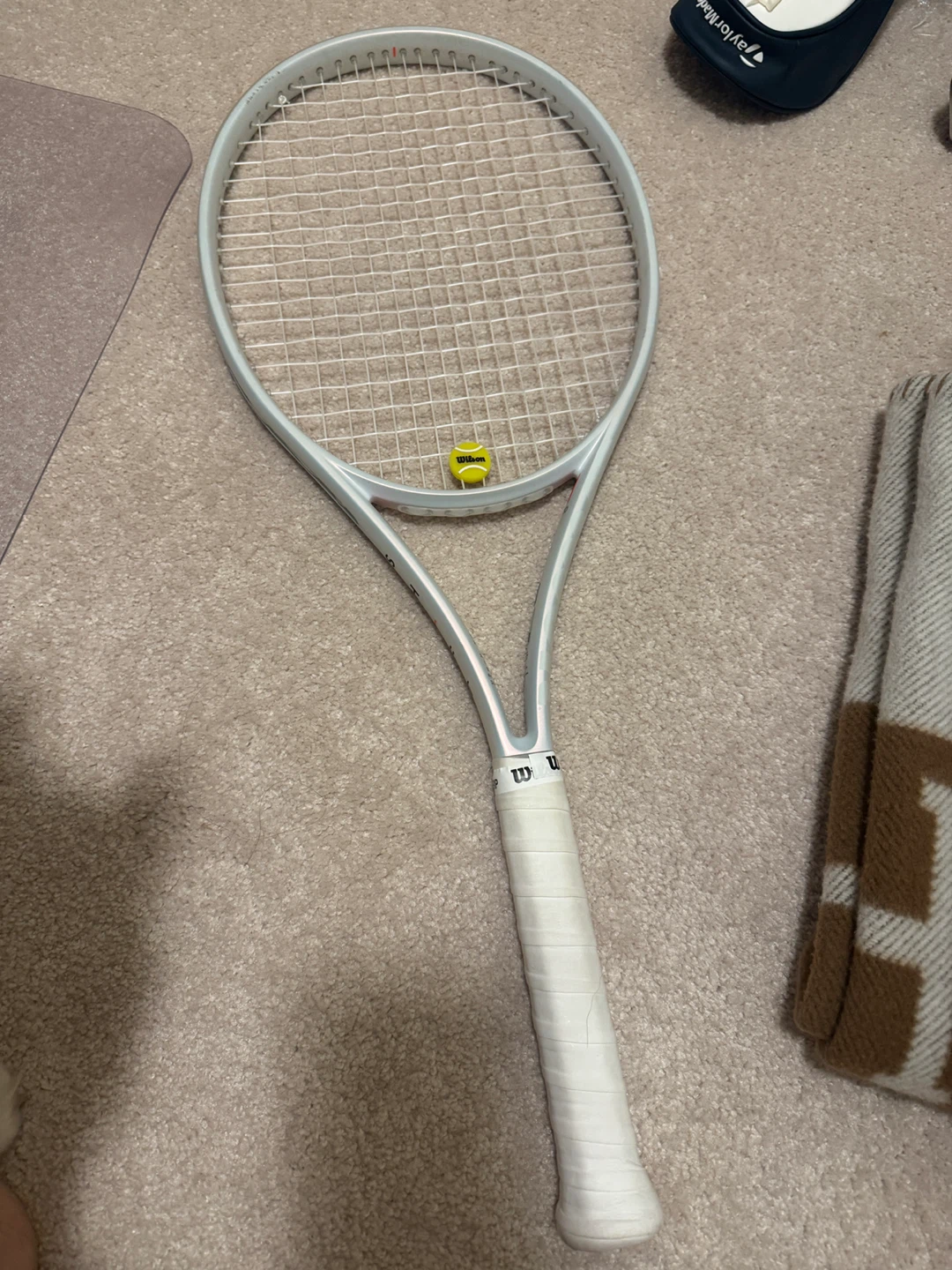 Wilson Shift 99 V1 Tennis Racquet - photo 3