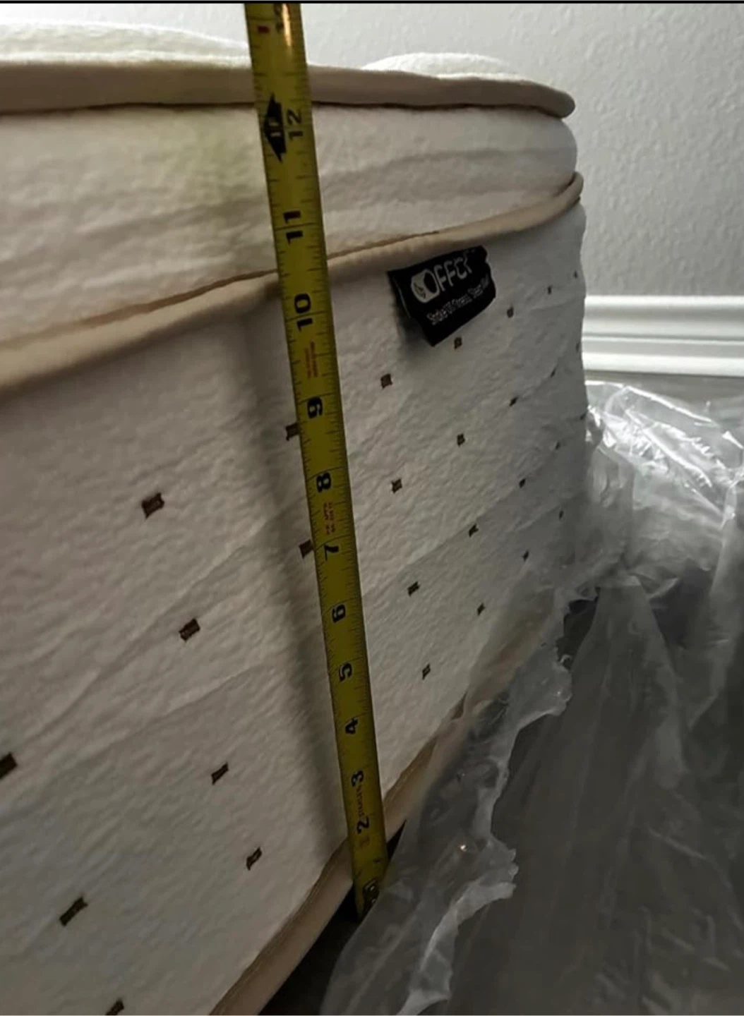 12 inch New Queen Size Mattress With Memory Foam. - photo 3