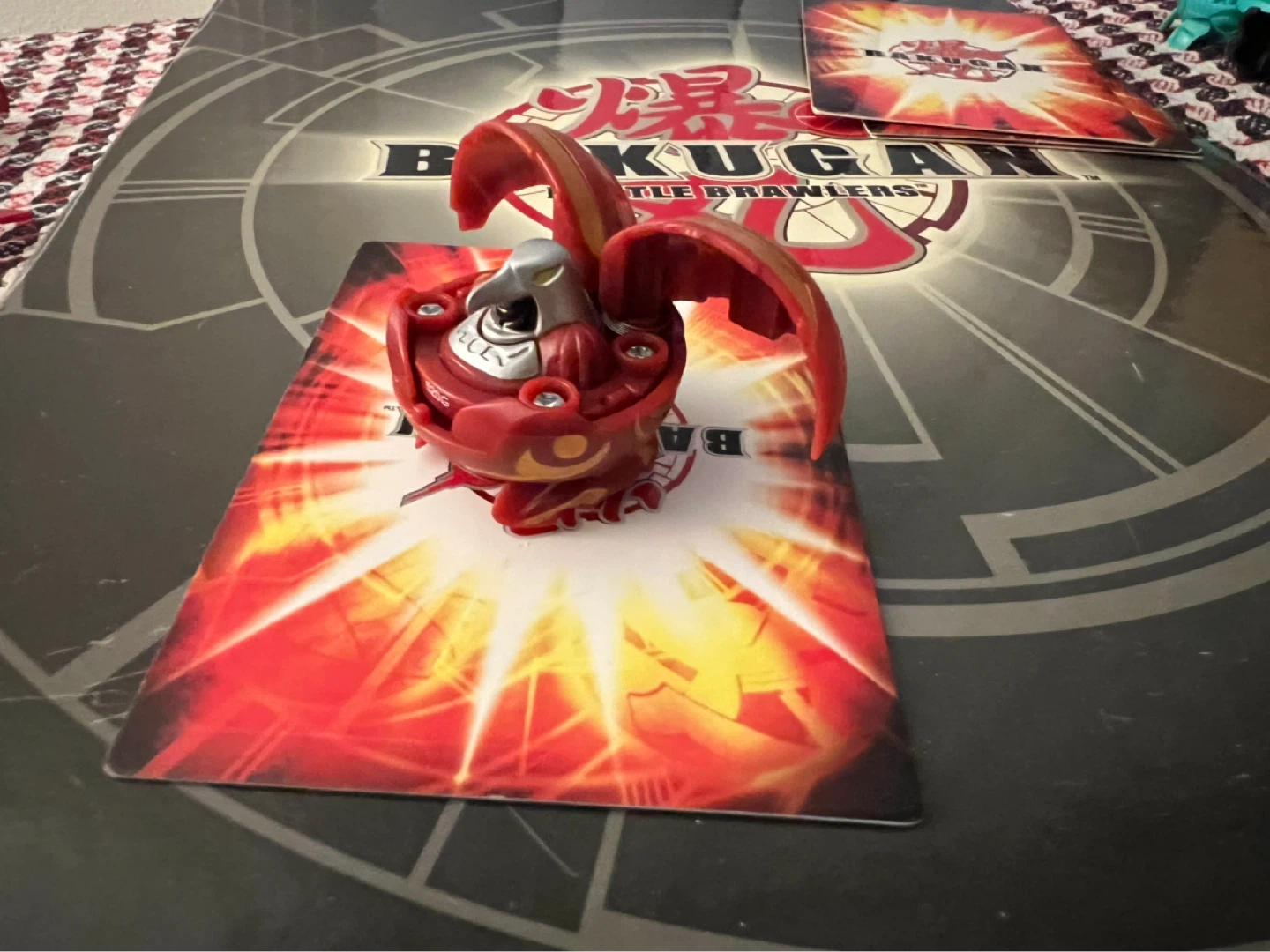 Bakugan Ravenoid Red Pyrus Battle Brawlers bakugan