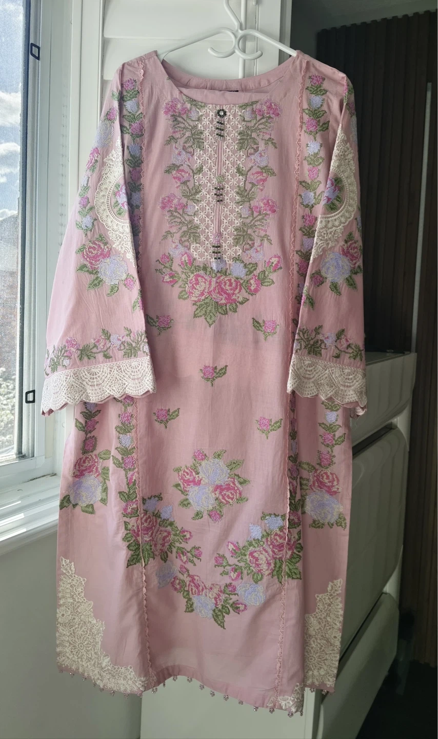 Pink Embroidered & Party Wear Kurti with Dupatta - photo 3