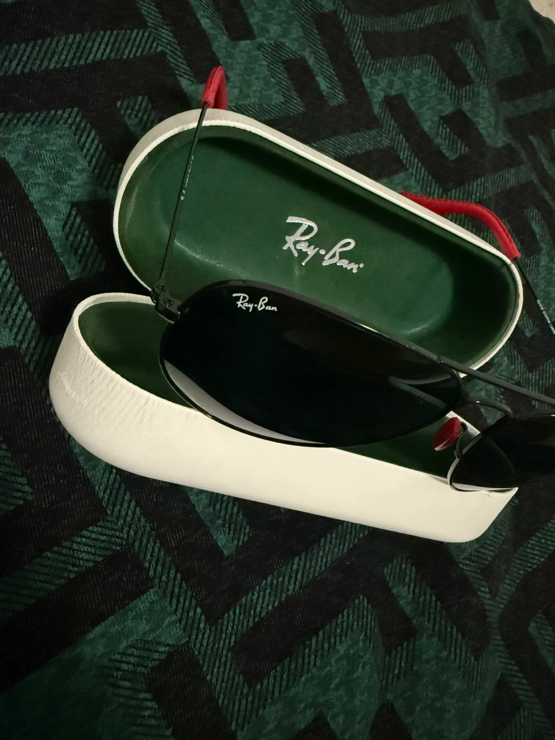Ray-Ban Aviator Sunglasses with Case - photo 4