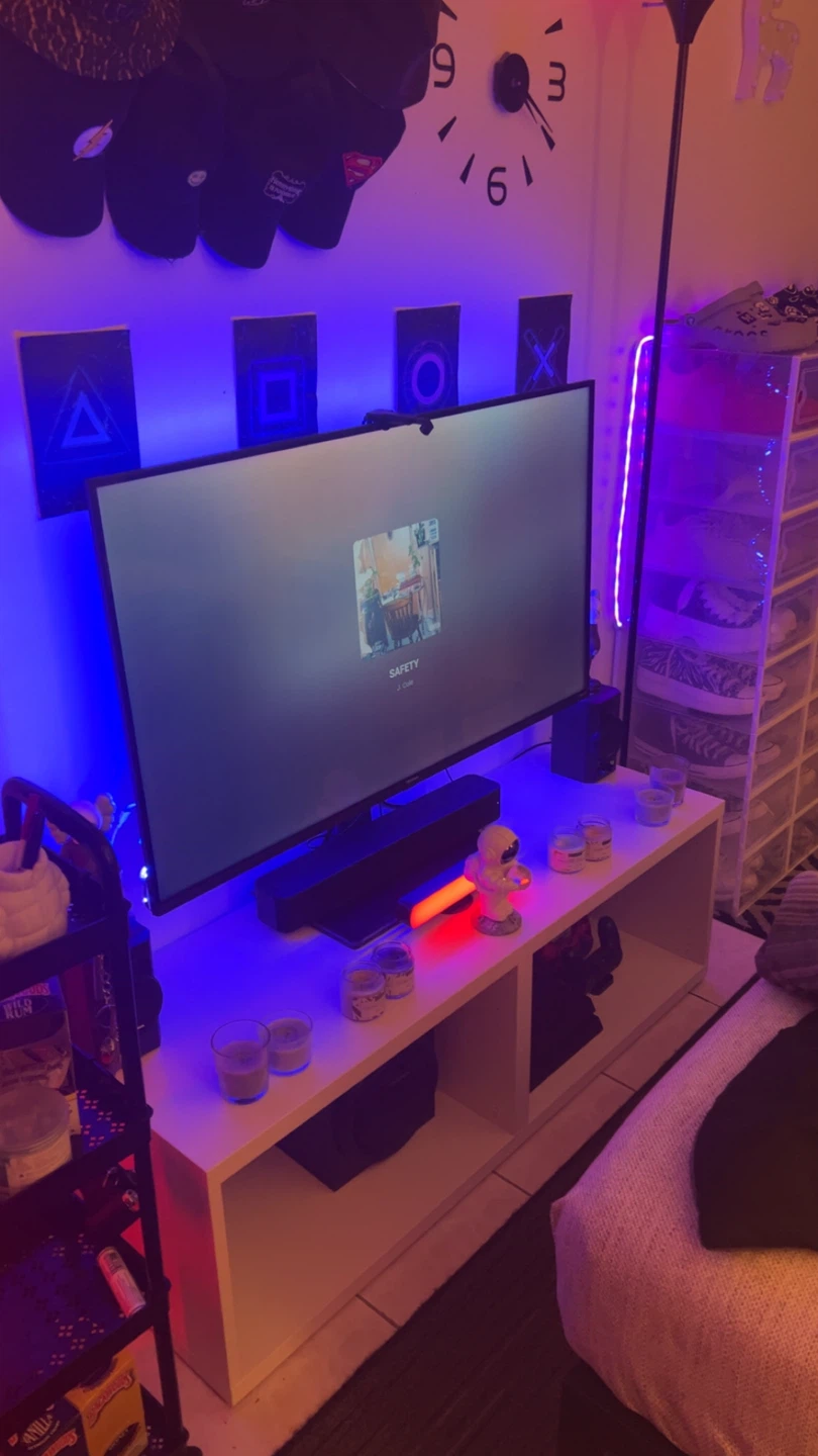 TV and Tv Table For Sale