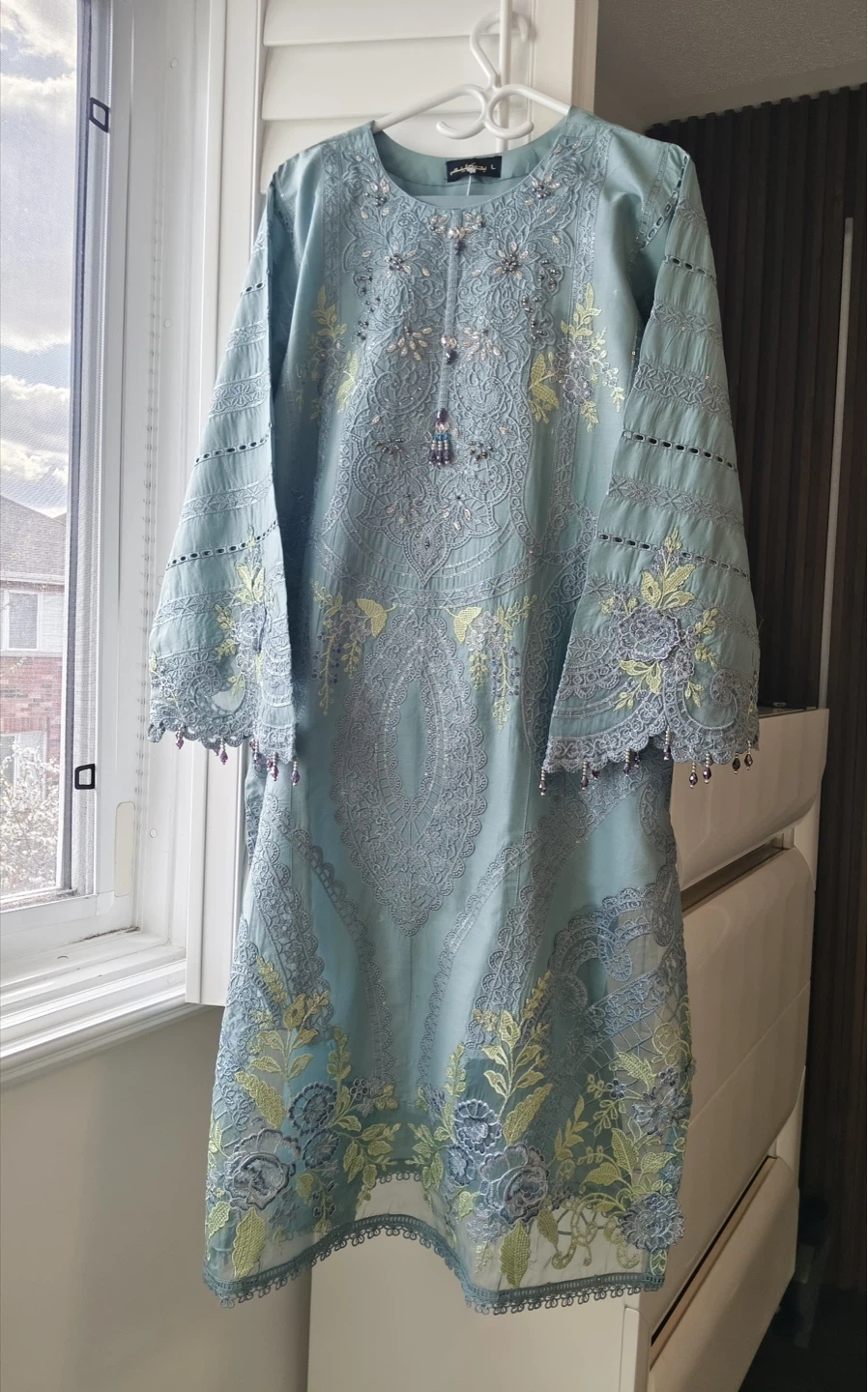 Women's light Grey Embroidered Kurti with Dupatta 3 piece set - photo 2