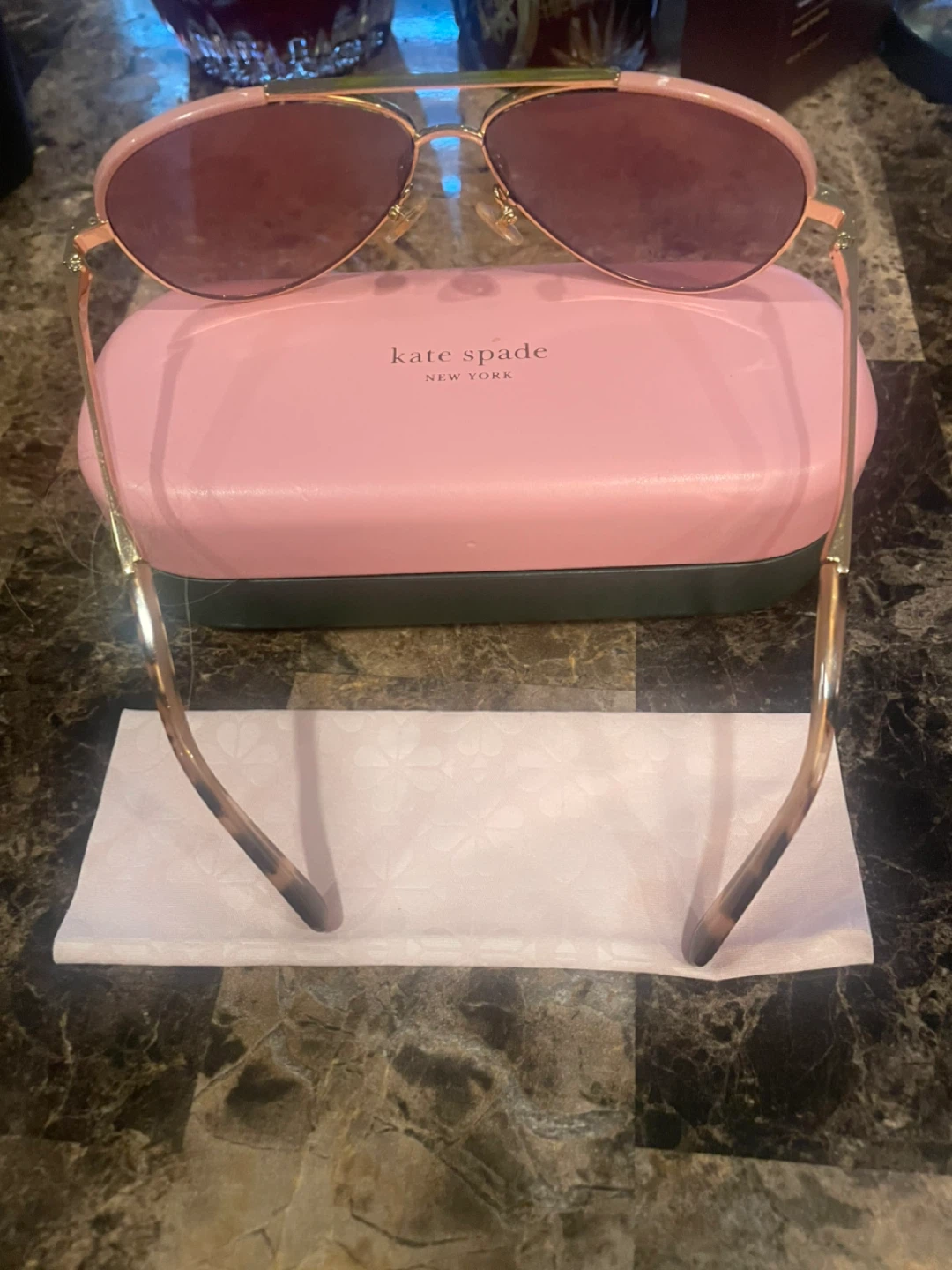 Kate Spade New York Sunglasses with Case - photo 5