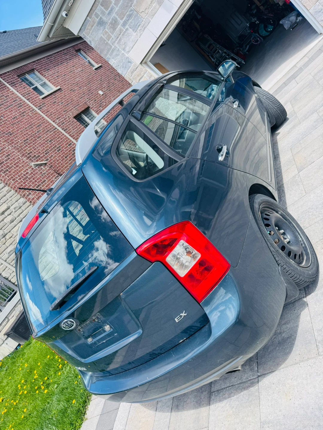 2011 Kia Rondo EX Wagon ( LOW KM ) - photo 4